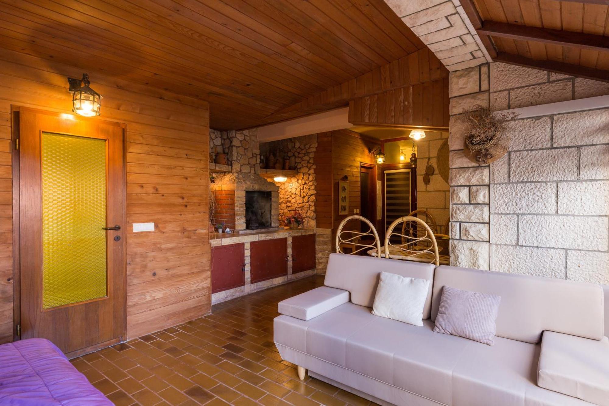 Big Terrace Apartment